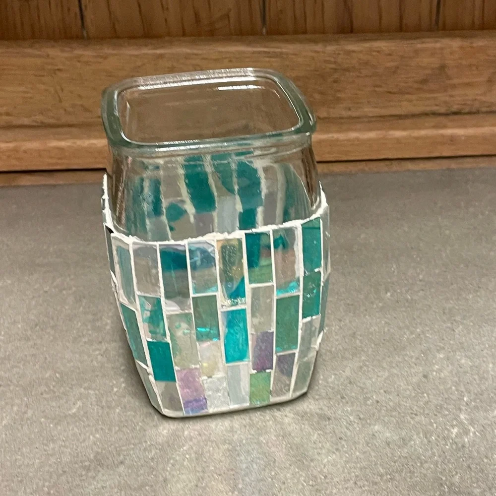 Beautiful, mosaic, glass, toothbrush holder